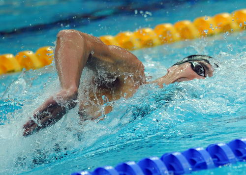 菲尔普斯再破世界纪录 男子200米自由泳轻松夺