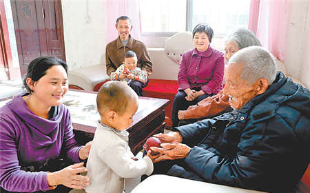河南省人民政府门户网站 老兵的幸福晚年