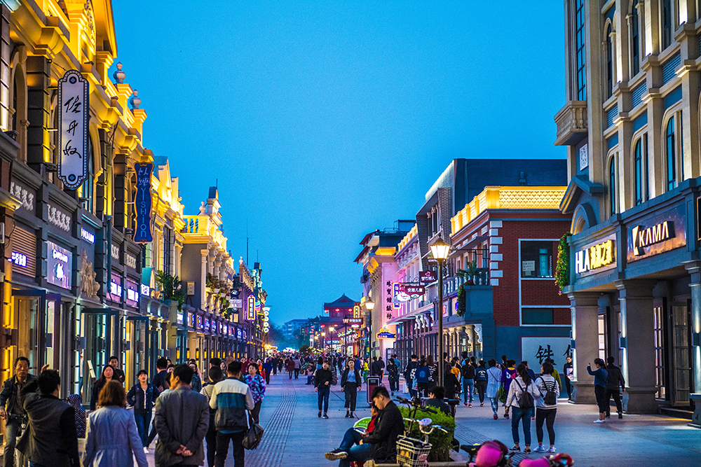 河南省人民政府门户网站 漫步开封特色商业街